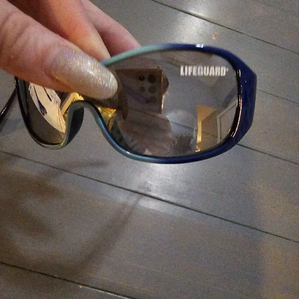 Unisex Active Wear Black & Blue Full Rim UV Protectant kids Sunglasses